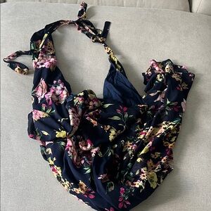 Floral navy short sleeved wrap dress